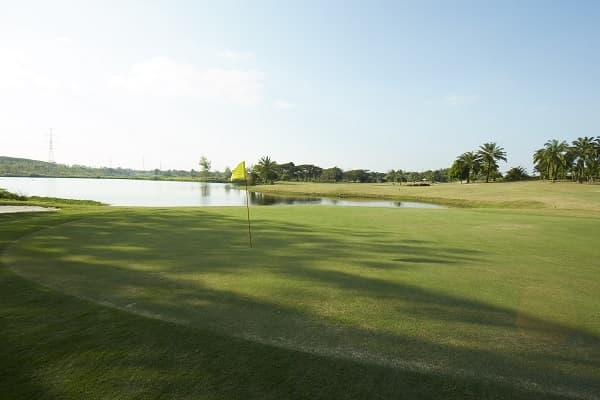 파타야 컨트리 클럽 9
