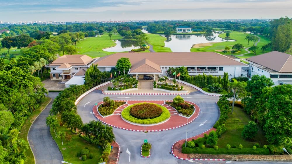 더 로얄 골프 앤 컨트리 클럽 13