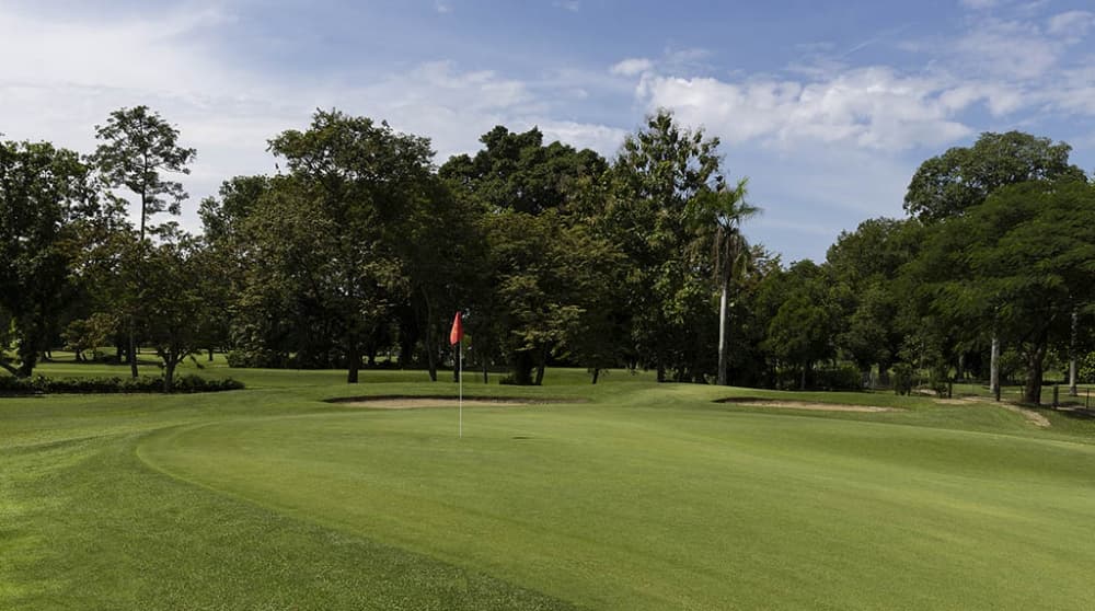 에카차이 골프 앤 컨트리 클럽 2