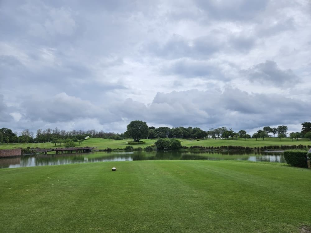 란초찬위 컨트리 클럽 4