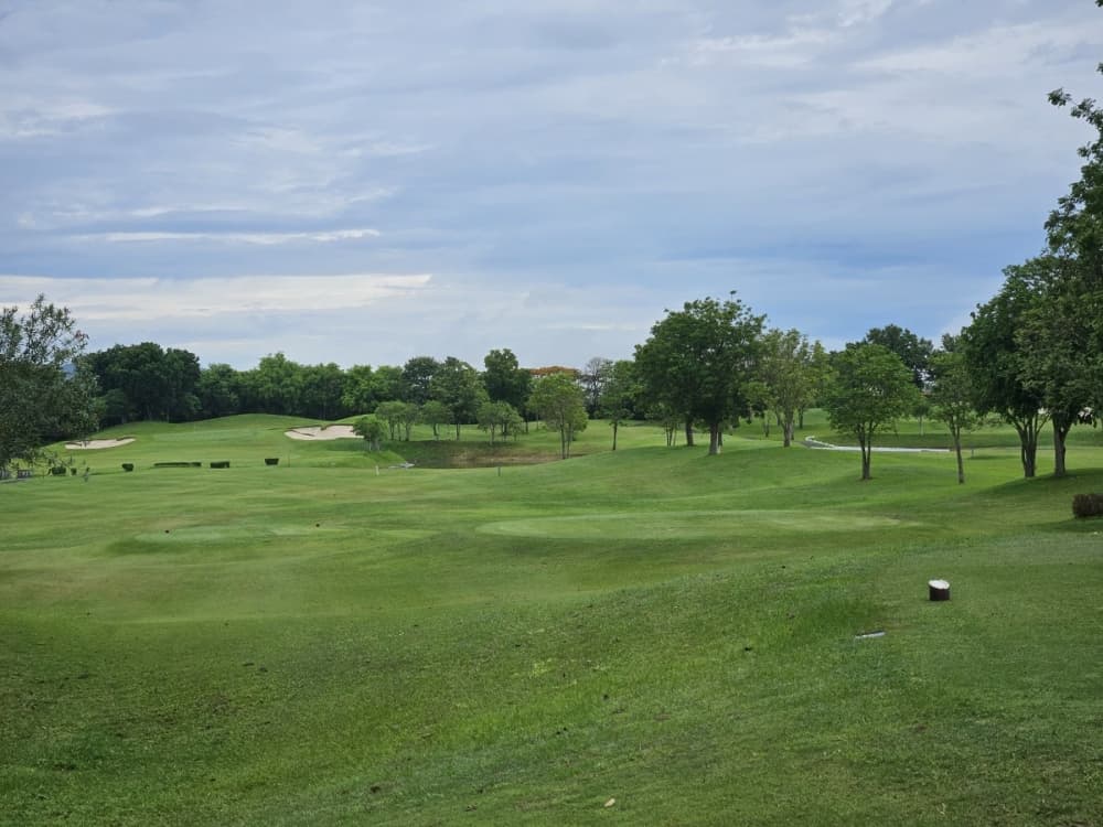 란초찬위 컨트리 클럽 9