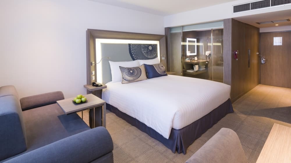 노보텔 방콕 방나 골프팩 18